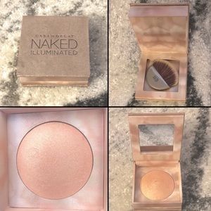 * SOLD *** Urban Decay NAKED Illuminated HighLight